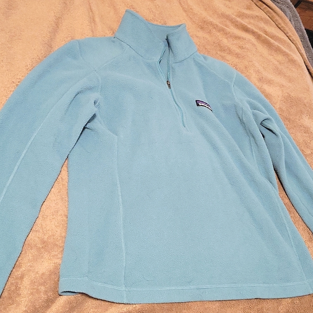 Patagonia half zip size M